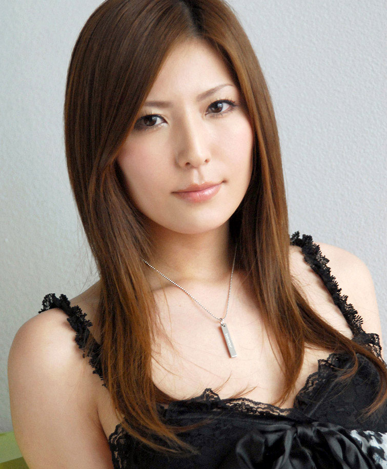 椎名由奈 (椎名ゆな,Shiina Yuna)