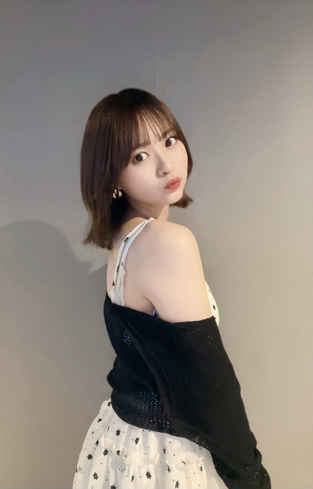 东条夏 (東條なつ,Tojo Natsu)