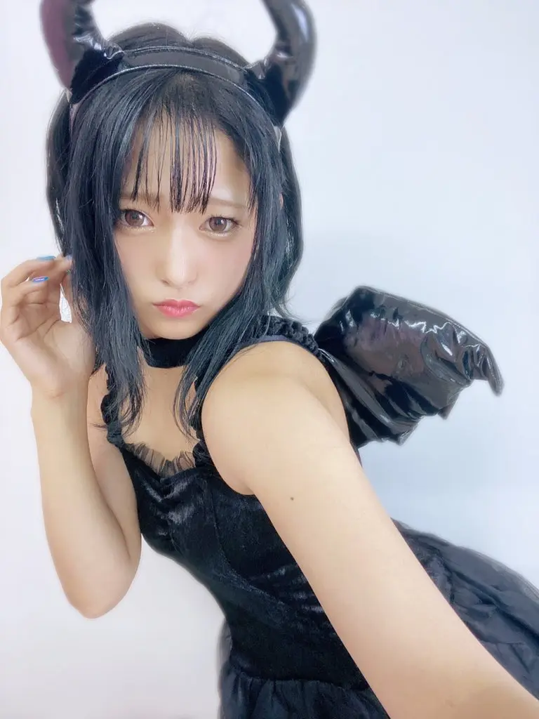 渚光希 (渚みつき，Nagisa Mitsuki)