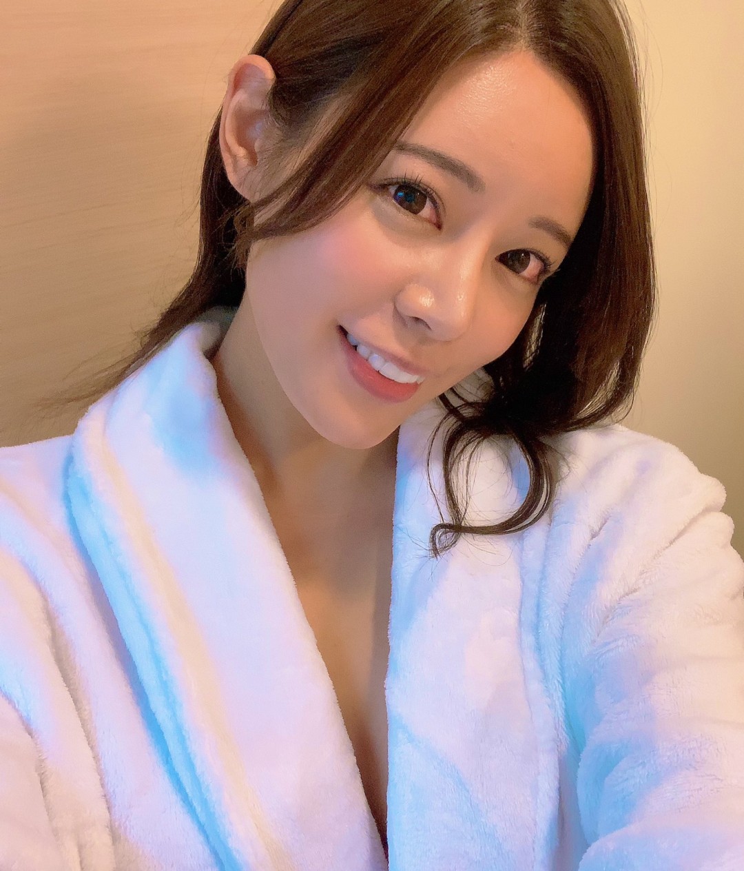 都月琉衣纱 (都月るいさ,Totsuki Ruisa)