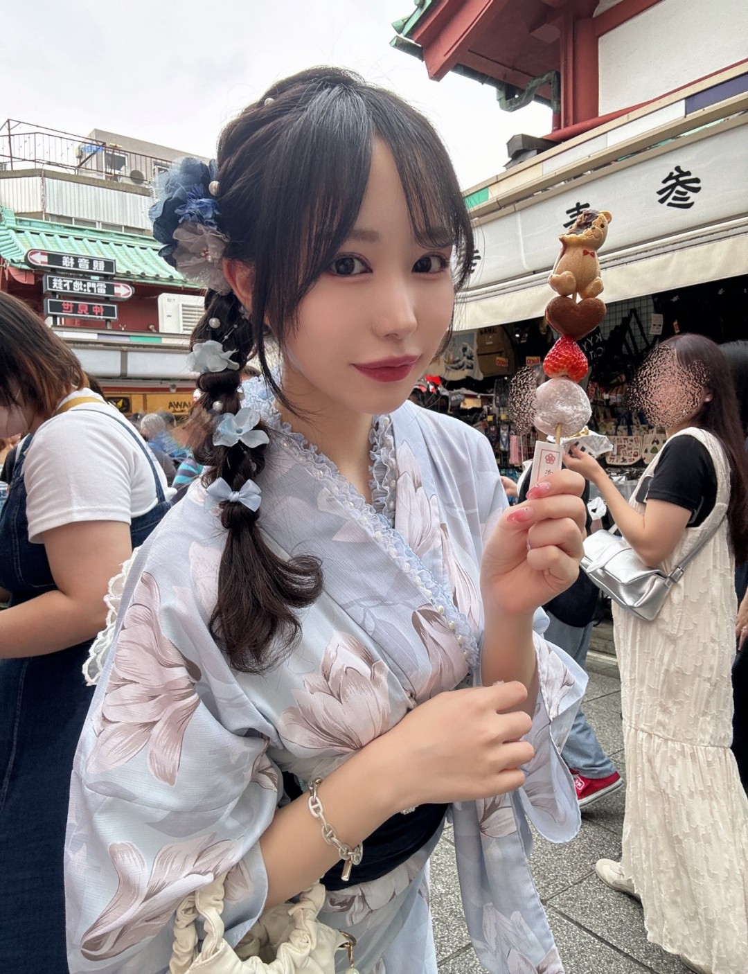 夕雏惠美里 (夕雛エミリ,Yuhina Emily)