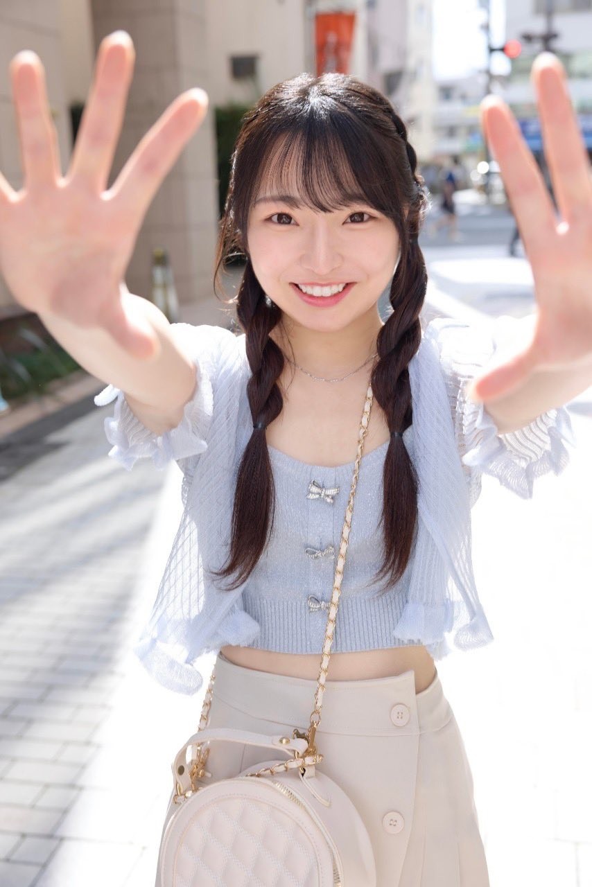 平山羽那 (Hirayama Hana)