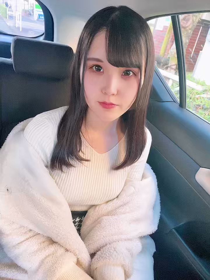 绀野美衣奈 (紺野みいな,Konno Miina)