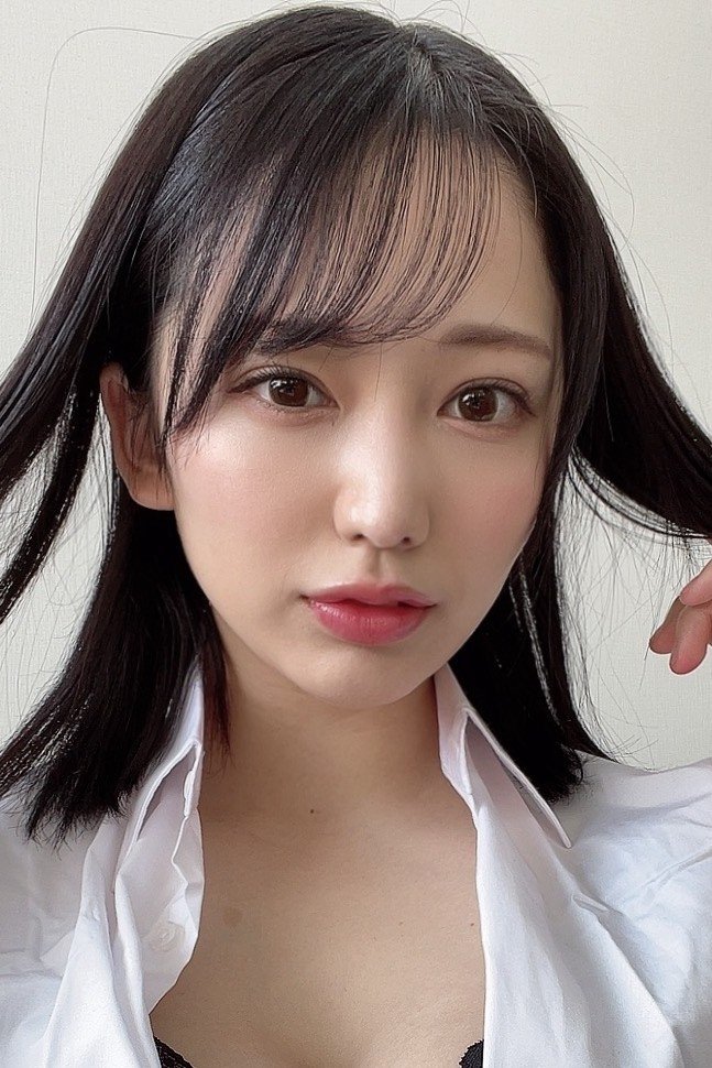 弥生美月 (弥生みづき,Mizuki Yayoi)