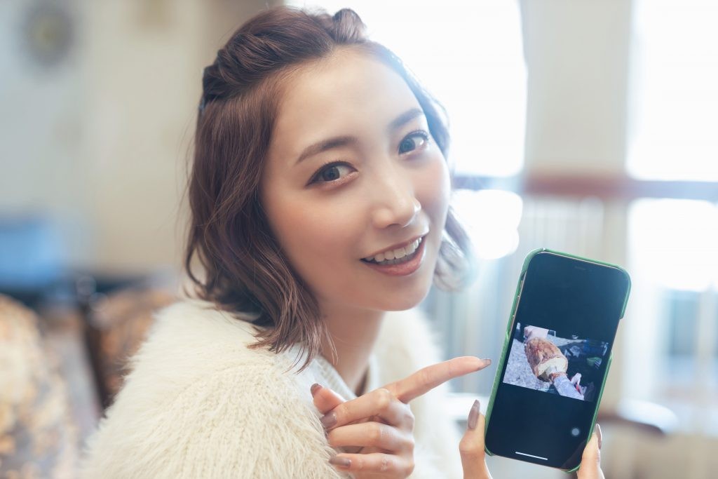 加美杏奈（かみ あんな，Kami Anna）