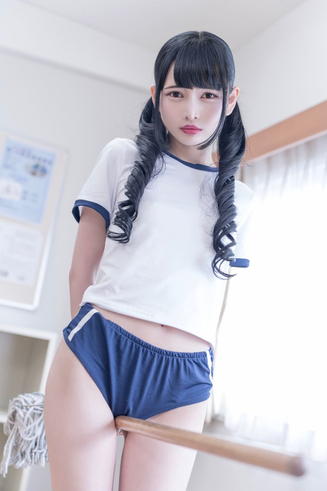 跡美しゅり (Shuri Atomi)
