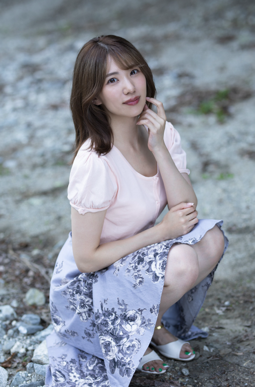 山岸逢花ヘアヌード写真集「百花」　週刊大衆デジタル写真集