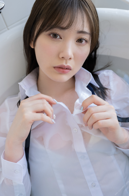 石川澪　誘惑KISS アサ芸SEXY女優写真集