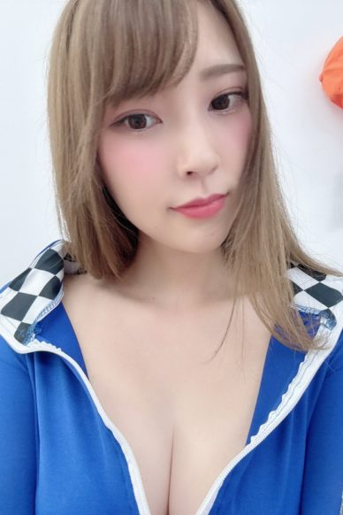 竹内夏希 (Takeuchi Natsuki)