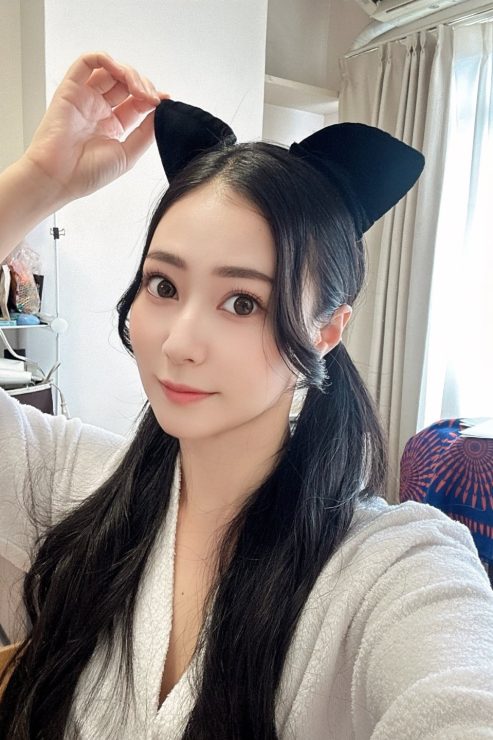 楽園ミナ (Rakuen Mina)