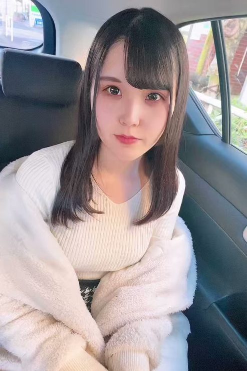 绀野美衣奈 (紺野みいな,Konno Miina)